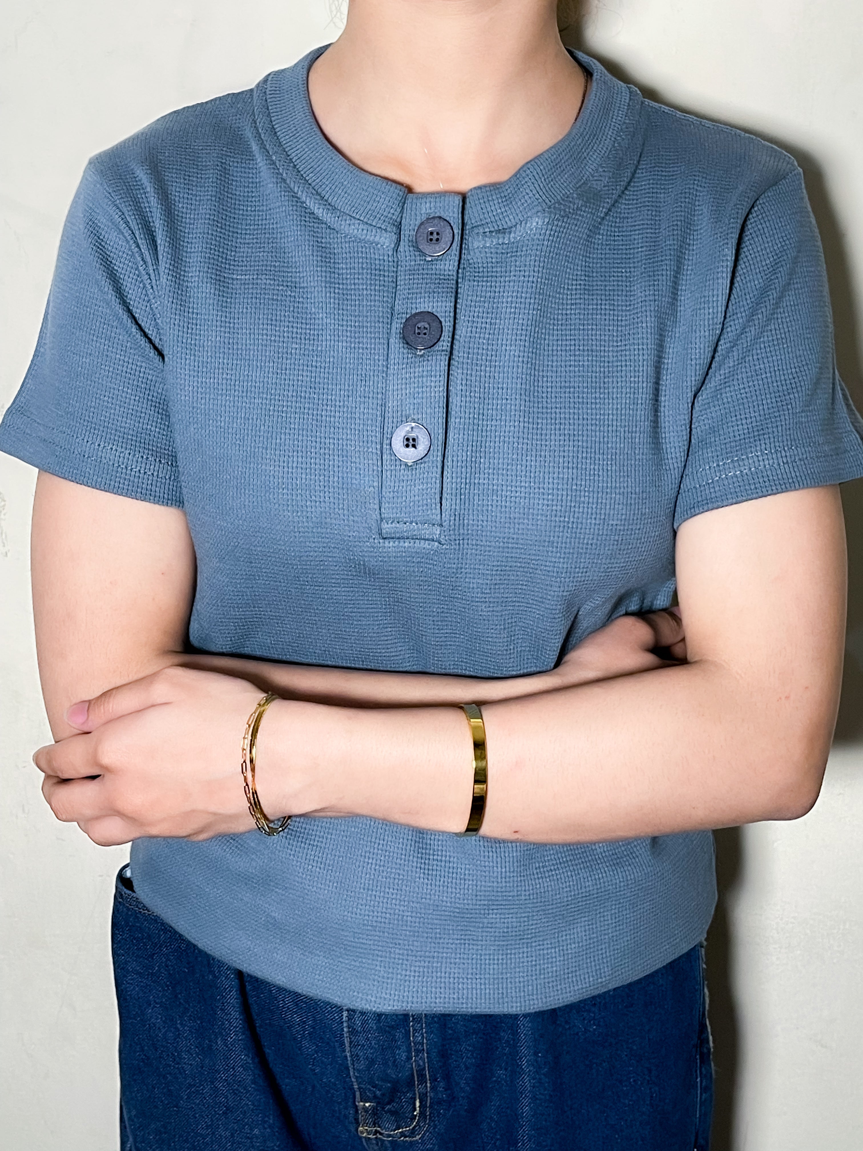 CW Button Front Rib Knit Tee – GREY – (Half Sleeves)