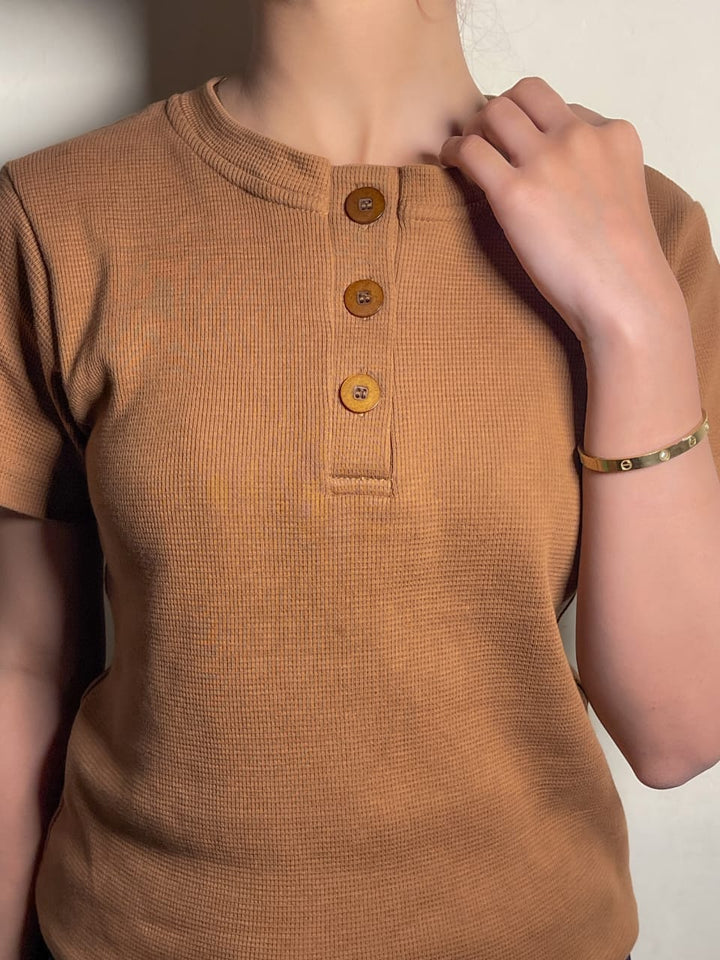 CW Button Front Rib Knit Tee – Brown – (Half Sleeves)