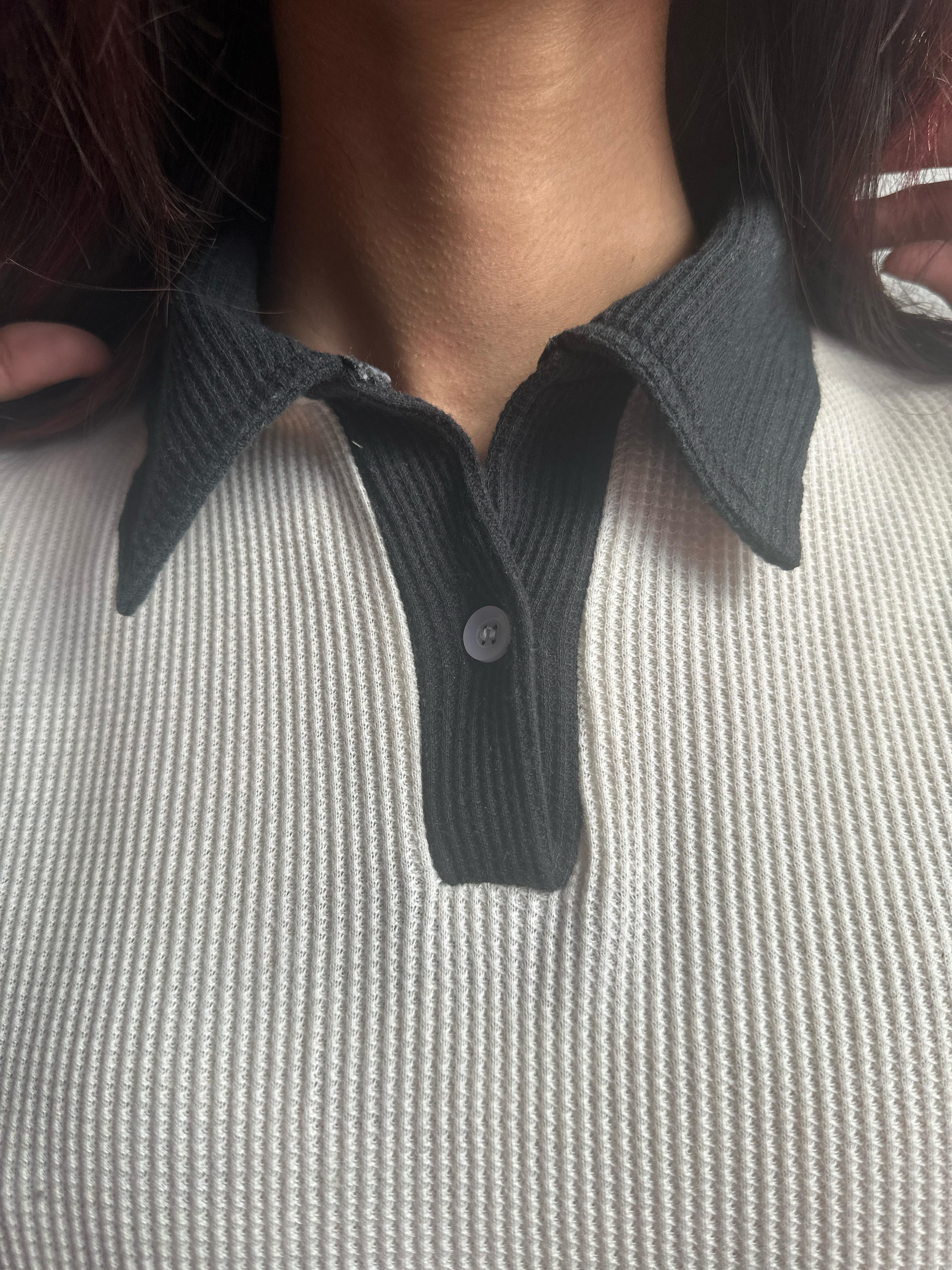 Casual Polo Contrast Black Collar Block Knit Top, Slim Fit Half Sleeves