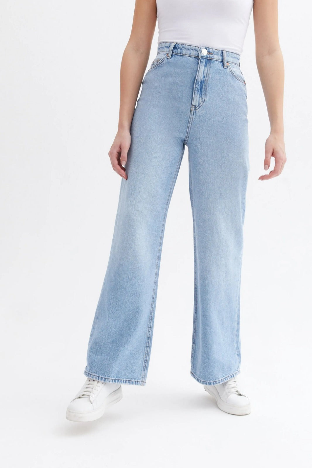 ICE BLUE WIDELEG DENIM